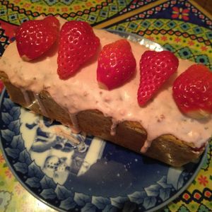 lalilulelonの作ってみた!投稿(材料3つ！鬼ラクないちごチョコパウンドケーキ【ひな祭り】)