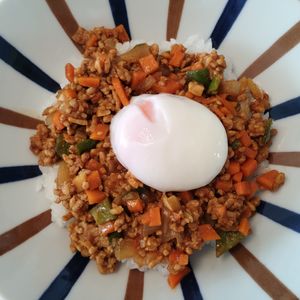 ゆの作ってみた!投稿(野菜たっぷりドライカレーのレシピ)