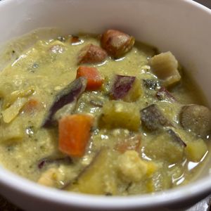 なおの作ってみた!投稿(根菜とウインナー《極旨♡豆乳カレースーブ》)