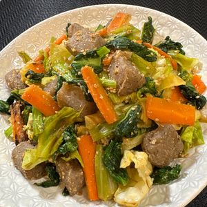 楽ラク手抜キッチン🐶🐾の作ってみた!投稿(やみつき食感♡こんにゃくキャベツのごま味噌炒め)
