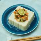 ちりめんじゃこときざみ野菜のすだち梅肉和え 冷奴