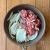 卵もワンパン！【黄金比☆旨つゆ牛丼】10分で完成♩の工程1