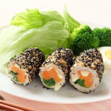 〈くらし薬膳〉黒ゴマ豚肉の野菜巻き