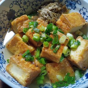 ひろりぃの作ってみた!投稿(【簡単】５分で作れる失敗しない揚出し豆腐！)