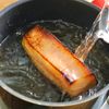 調味料はたったの1つ!【うま味爆発!豚バラポトフ】の工程2