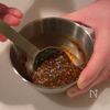 適当に入れて待つだけ。旨すぎる【豚バラの酒蒸し】の工程3