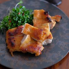 漬けて焼くだけ!ほろほろしっとり味噌マヨチキン