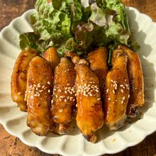 ご飯もお酒も進む！フライパンで簡単【手羽中の甘辛チキン】