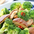 驚く美味しさ＊椎茸とブロッコリーのペペロンチーノ