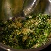 サクサクのパン粉で食べる！鶏胸肉しっとり香草焼きの工程3