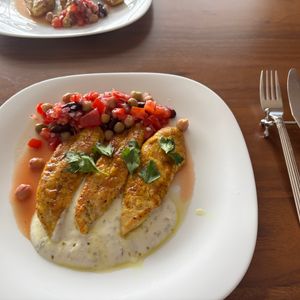 こむぎの作ってみた!投稿(鶏むね1枚で！ビストロ級カレーソテーのヨーグルトソース)
