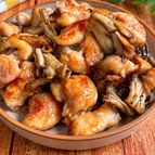 【鶏ももと舞茸のバター醤油炒め】コク旨◎