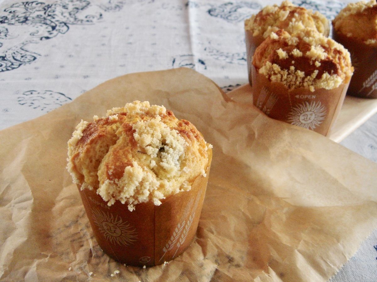 残ったおせちで♪黒豆のクランブルマフィン。 | レシピサイトNadia