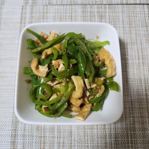 とももの作ってみた!投稿(レンジで5分！【ピーマンと油揚げのお浸し】調味料1つで簡単！)