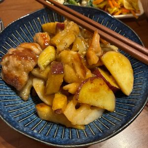 1169387の作ってみた!投稿(【さつまいも鶏れんこんバター醤油ソテー】シャキほく秋おかず♡)