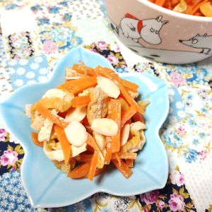 M＊Pの作ってみた!投稿(簡単作り置きレシピ【千切り人参の炒り煮】お弁当の彩りに♪)