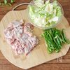 【鶏肉とお野菜のオイポンだれ炒め】こってり美味しい♪の工程1