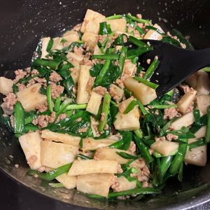 1169387の作ってみた!投稿(暑い日にパワーを♡長芋とニラとひき肉のスタミナオイスター炒め)