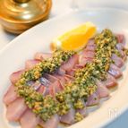 バジルが美味しいこの季節に『ブリのジェノベーゼカルパッチョ』