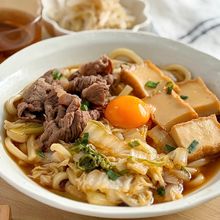 ワンパンで大満足🤤『すき焼き風月見うどん』