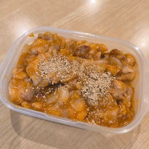 1074129の作ってみた!投稿(【鶏肉と玉ねぎの甘辛コチュジャン炒め】鶏肉×玉ねぎが絶品♡)