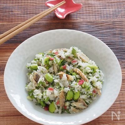 冷凍ごはんと余った干物で。あじの梅しそ混ぜごはん
