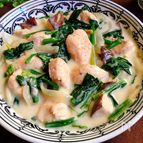 寒い日に食べたい♪鶏ささみとほうれん草のシチュー