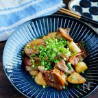 ご飯に合う！豚バラ肉と冷凍さといものこってり炒め