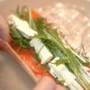 食卓が一気に華やぐ‼︎『サーモン生春巻き』の工程3