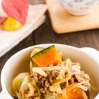 レンジで一発！ほっこり甘くて美味しい♪かぼちゃと玉ねぎの煮物