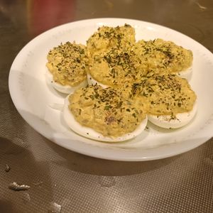 Shiroi_samの作ってみた!投稿(茹で卵を使ったアメリカのパーティーフード”デビルドエッグ”)
