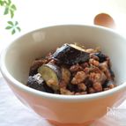 茄子と粗びき肉の梅肉味噌炒め