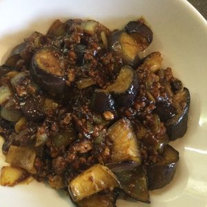 443970の作ってみた!投稿(なすとひき肉のカレー炒め・チーズを乗せても♪ご飯にかけても♪)