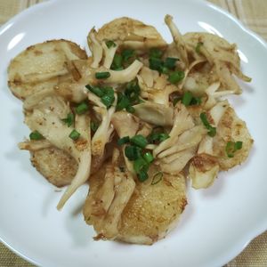 M＊Pの作ってみた!投稿(旨味たっぷり【長芋と舞茸のおかかバター炒め】お弁当にも◎)