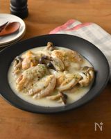 本鶏だしで簡単！鶏肉ときのこのクリーム煮