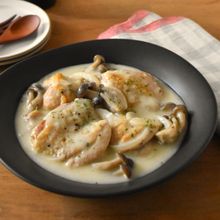 本鶏だしで簡単！鶏肉ときのこのクリーム煮