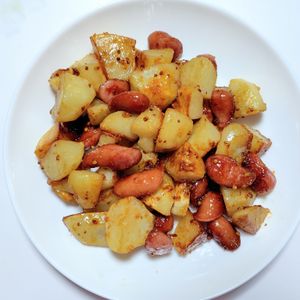 ふうかの作ってみた!投稿(【じゃがいもとウィンナーのマスタード炒め】お手軽おつまみ♡)