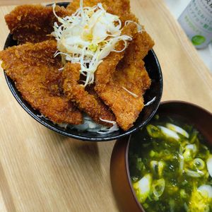 もんぶらん°・*:.。.☆の作ってみた!投稿(甘辛だれが染みうま！　＼タレカツ丼／)