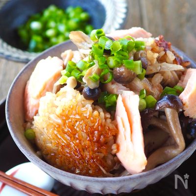 【焦げまでおいしい鮭ときのこの炊き込みご飯】おかわり続出