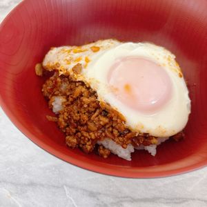 し☆の作ってみた!投稿(【ロコモコ丼】ひき肉と卵だけで絶品✨)