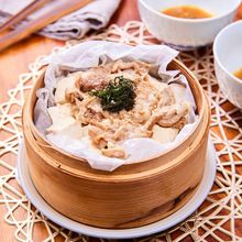 豚とレンコンの豆腐蒸し ～甘酒と生姜のあったかソース～