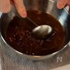 美味すぎて家中の米が無くなる【鶏モモの洋風味噌煮込み】の下準備