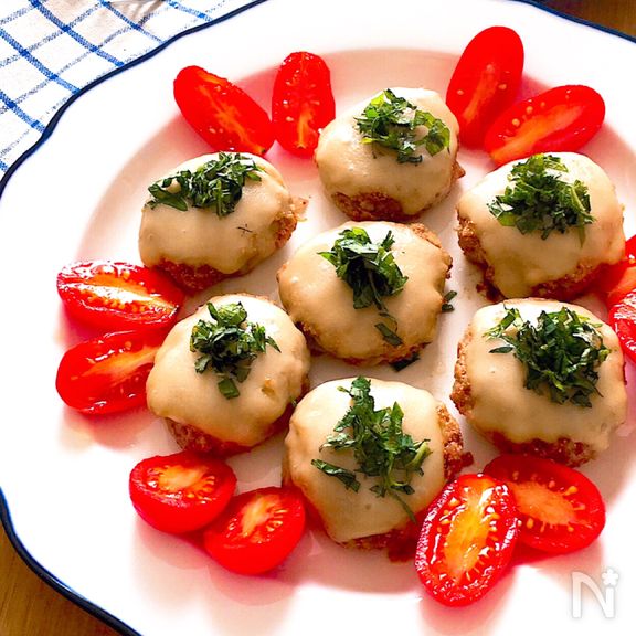 ソースいらずのウマウマバーグ♡とろりチーズオン明太バーグ