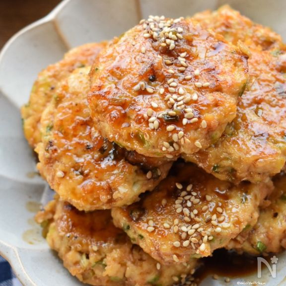 鶏胸ひき肉+厚揚げde柔らかジューシー♡鶏つくねのてりやき♡