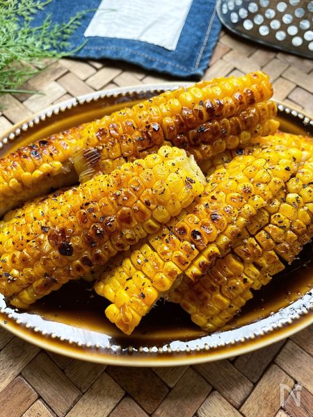 ブラックペッパーが決め手《屋台風♡焼きもろこし》