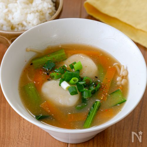 【モチモチ食感】だんごとたっぷり野菜のスープ｜お出汁が染みる