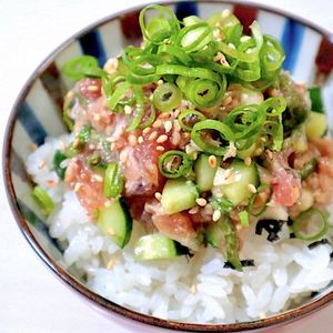 まゆの作ってみた!投稿(混ぜるだけ！これは旨すぎる♡【カツオのなめろう風丼】)