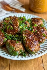 ソースがバリ旨《豆腐でふわふわ♡ピーマンの肉詰め》