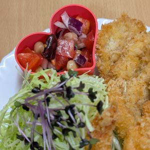 まゆのの作ってみた!投稿(鶏むね1枚で！ビストロ級カレーソテーのヨーグルトソース)