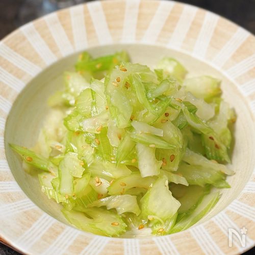 【セロリの旨塩漬け】シャキッと爽やか♪やみつきおつまみ!